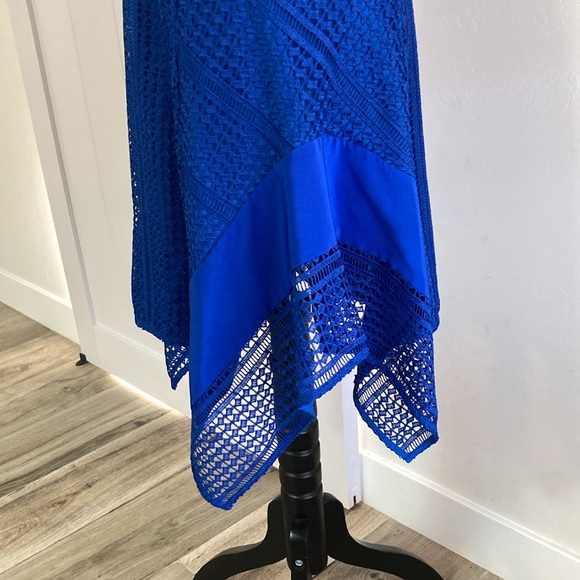 V Neck Blue Dress, Like New, Size 2 - Picture 4 of 9